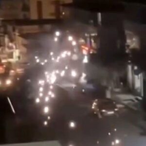 elektrik telleri havai fisek gibi patladi m8bVPgjk