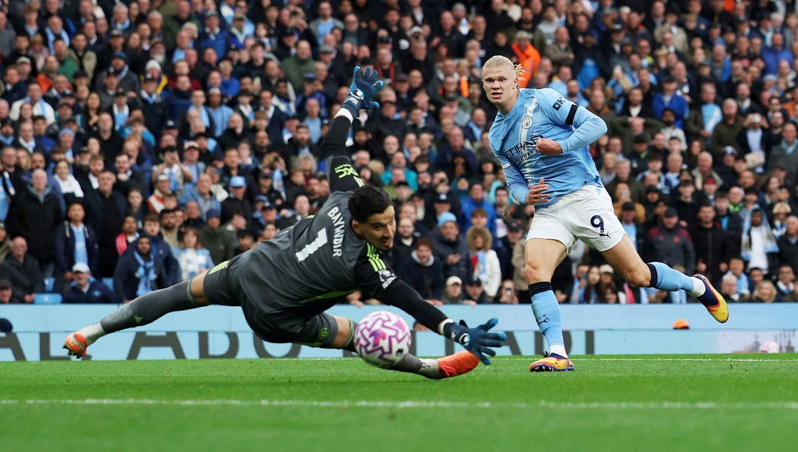 altay bayindir oynadi manchester united manchester citye farkli yenildi VVba2dX5