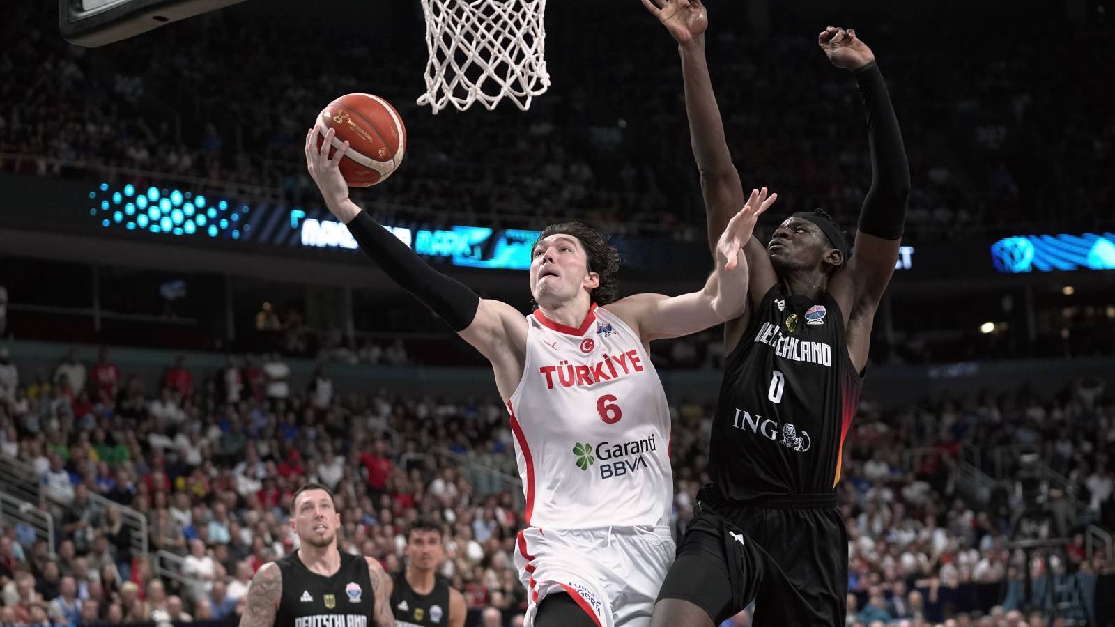 imamoglundan 12 dev adama tesekkur yureginiz rahat olsun siz bizim sampiyonumuzsunuz zAAM1wGt