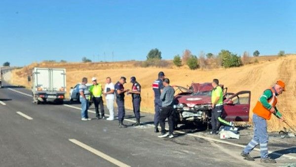 kirklarelinde zincirleme kaza 4 yarali x1RCHZLc