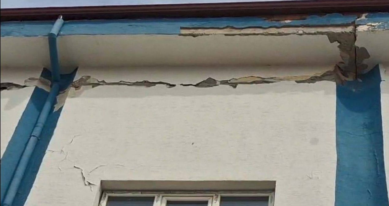 kutahya simav depremi sonrasi belediye binasinda hasar meydana geldi TZd67tbh