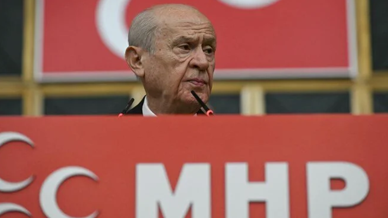 bahceli kibris turkiyeye katilmali VMpckmYa.png