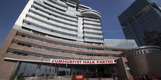 chpli besiktas belediye meclis uyesi altunpul partisinden istifa etti 18p58NXD.jpg