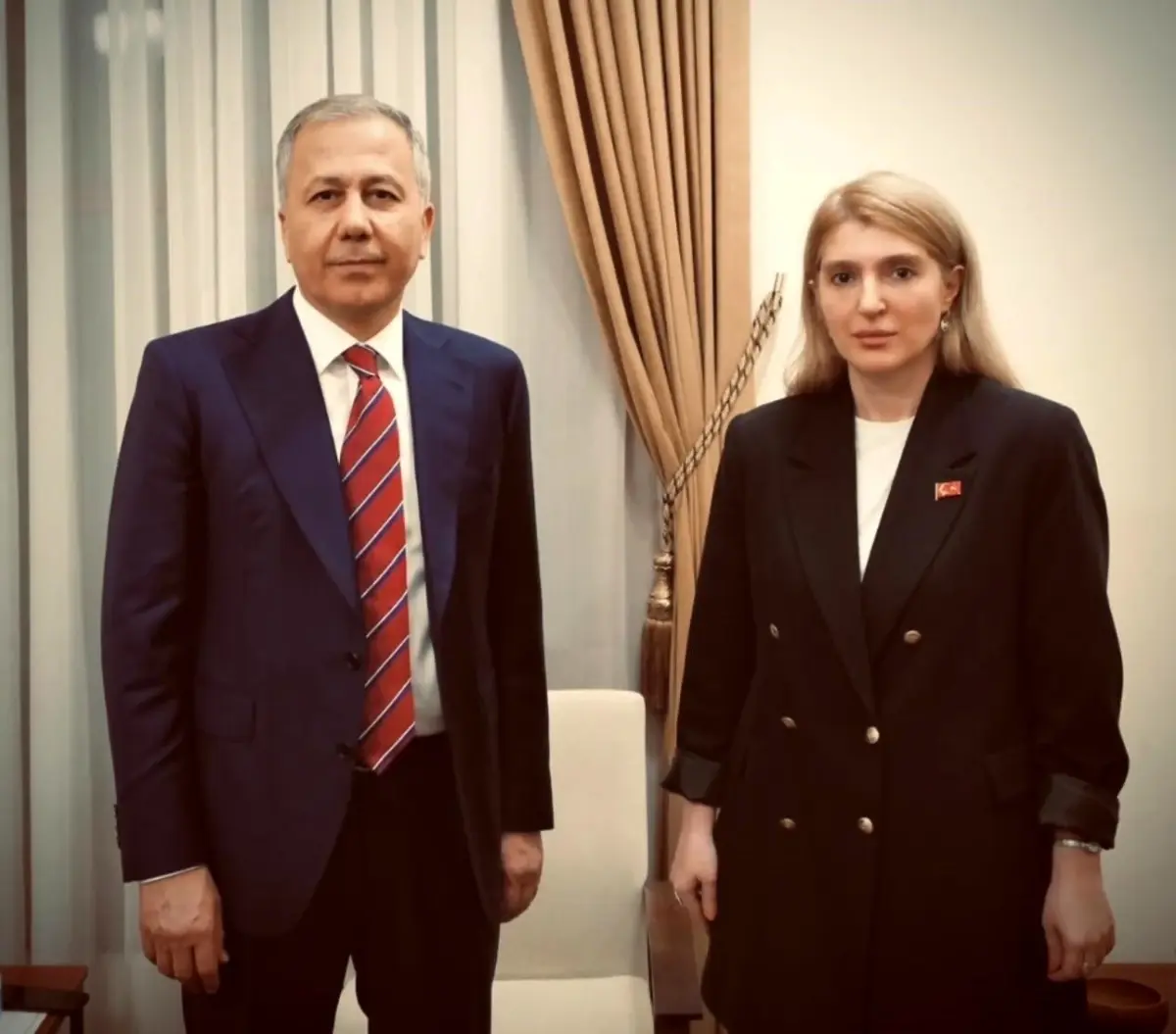 milletvekili kara icisleri bakani ile sorunlari gorustu qmlKGXkr.jpg