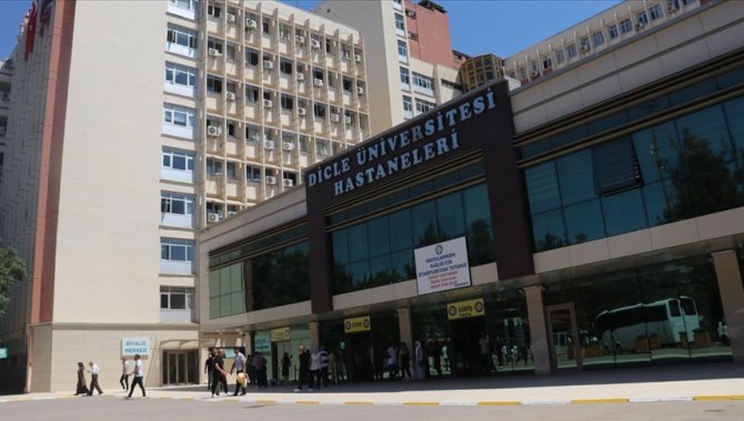 Diyarbakır’da doktor adayları, 3’ü ABD’den getirilen kadavralar üzerinde uygulamalı eğitimle mesleğe hazırlanıyor