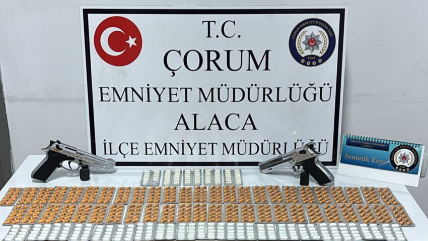 Corumda uyusturucu operasyonu 756 sentetik ecza hapi ele gecirildi bw7xUGYf
