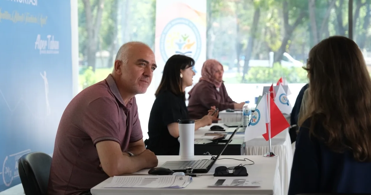 İnegöl Belediyesi’nden öğrencilere ücretsiz danışmanlık